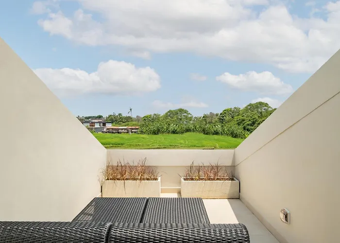 Mesra Stunning Paddy Fields Views - Berawa Canggu