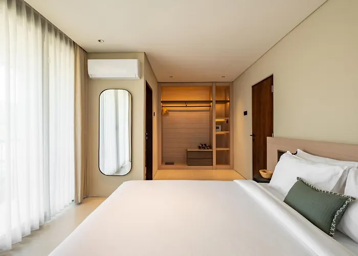 Mesra Stunning Paddy Fields Views - Berawa Villa Canggu